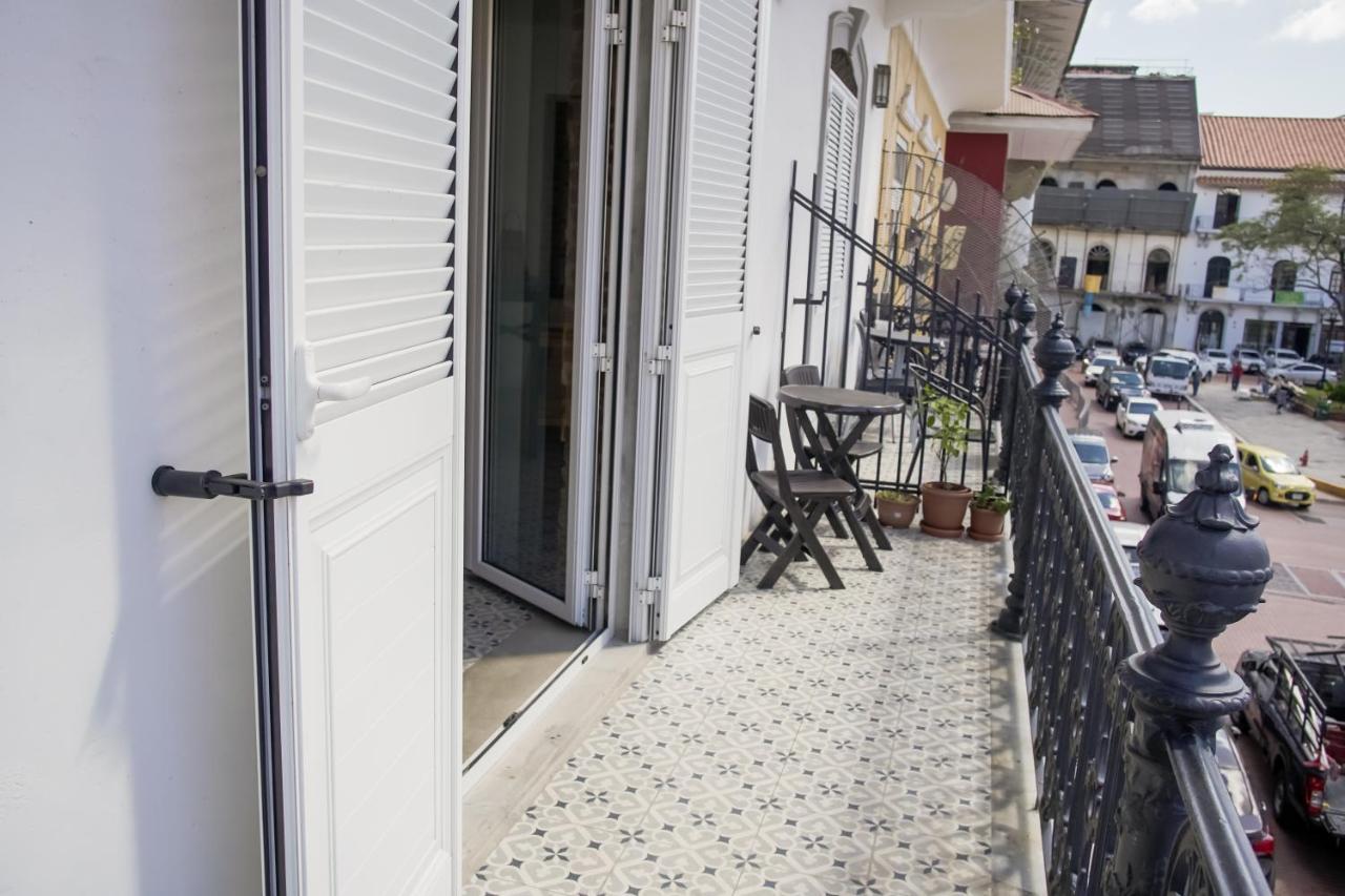 In Casco Viejo - View On Main Plaza Apartment